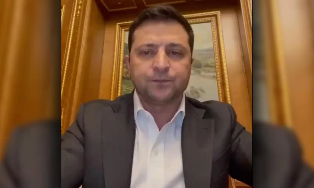 Μήνυμα Ζελένσκι: Οι Ρώσοι ετοιμάζονται να βομβαρδίσουν την Οδησσό - Αυτό θα είναι έγκλημα πολέμου!